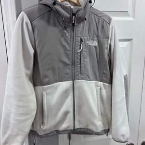 White North Face Hooded Women’s Jacket